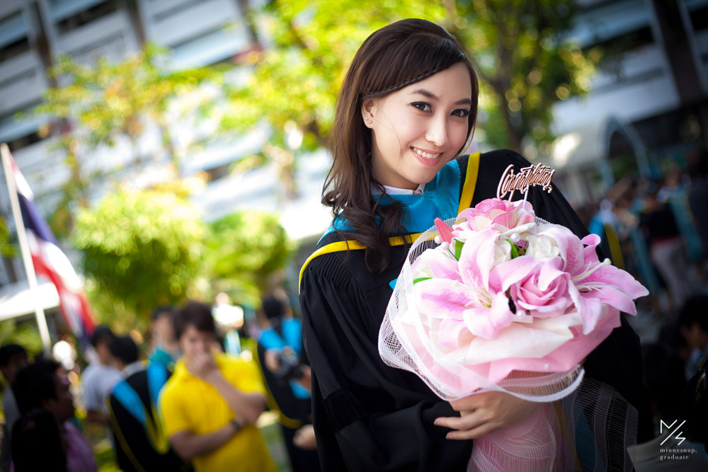 มหาวิทยาลัยหอการค้าไทย รับปริญญา น้องส้ม วันจริง